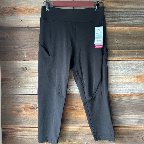 NEW Pop Fit Capri Length Leggings - Picture 1 of 9